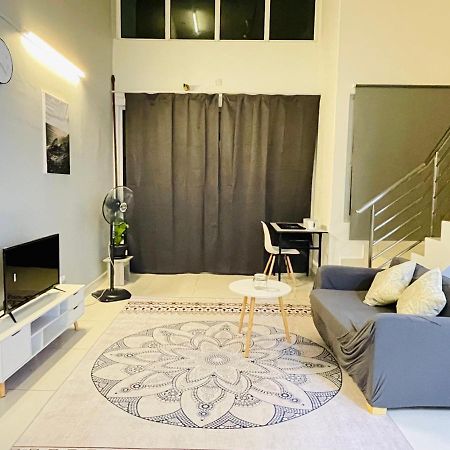 Minimalist Loft2 Decentrum Wifinetflix Kajang Esterno foto